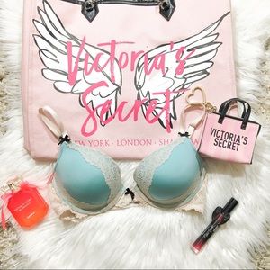 34C Victoria Secret Bra